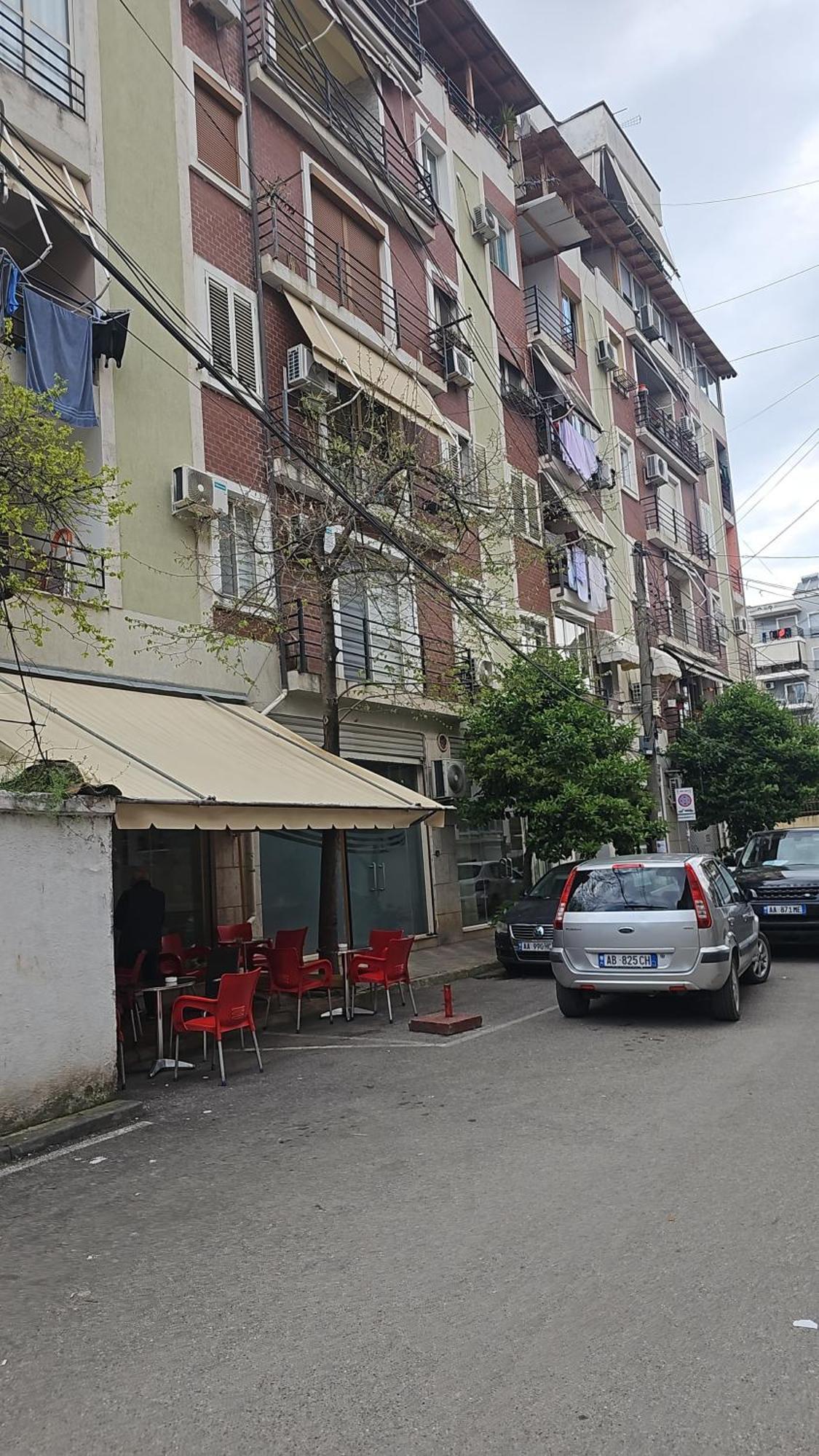 Modern At New Bazaar, Apartamento Tirana